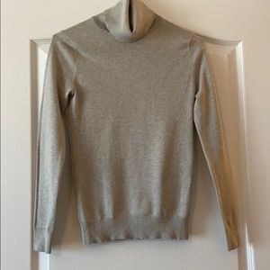 Banana republic grey turtleneck